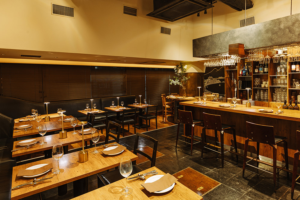 �ɑ������s�� BAR �ʐ^1