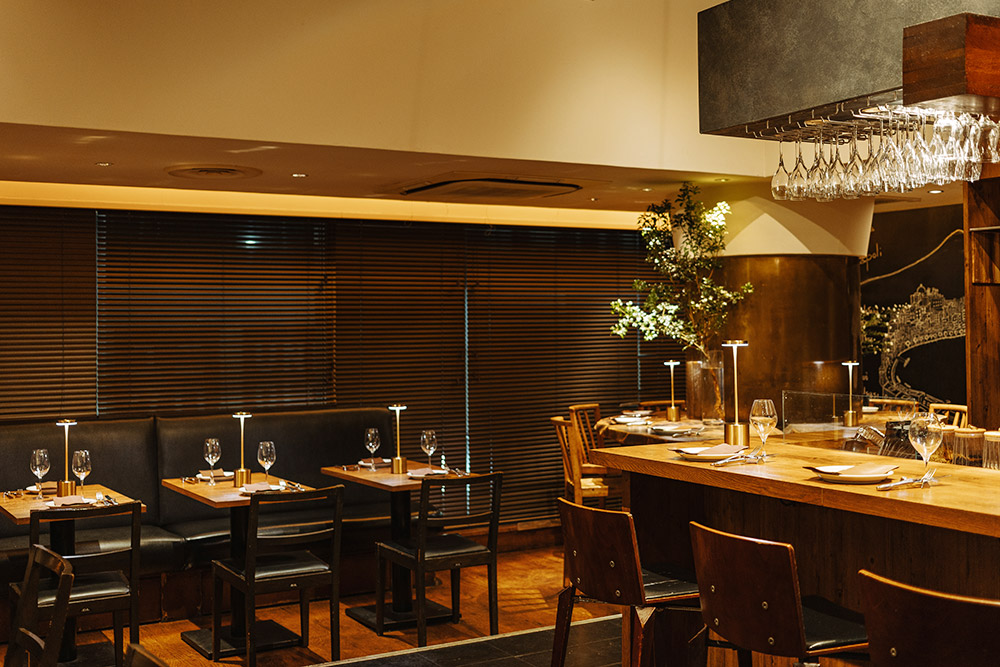 �ɑ������s�� BAR �ʐ^3