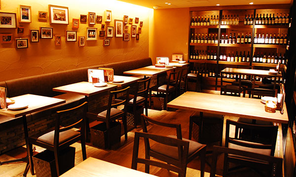 SALVATORE CUOMO & BAR 
