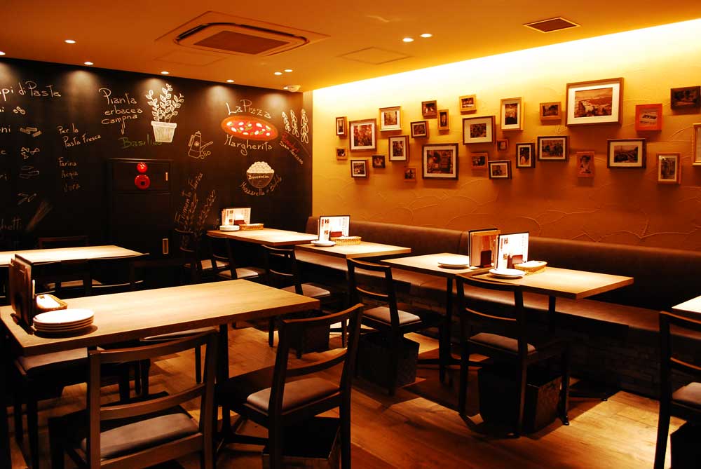 SALVATORE CUOMO & BAR ��2