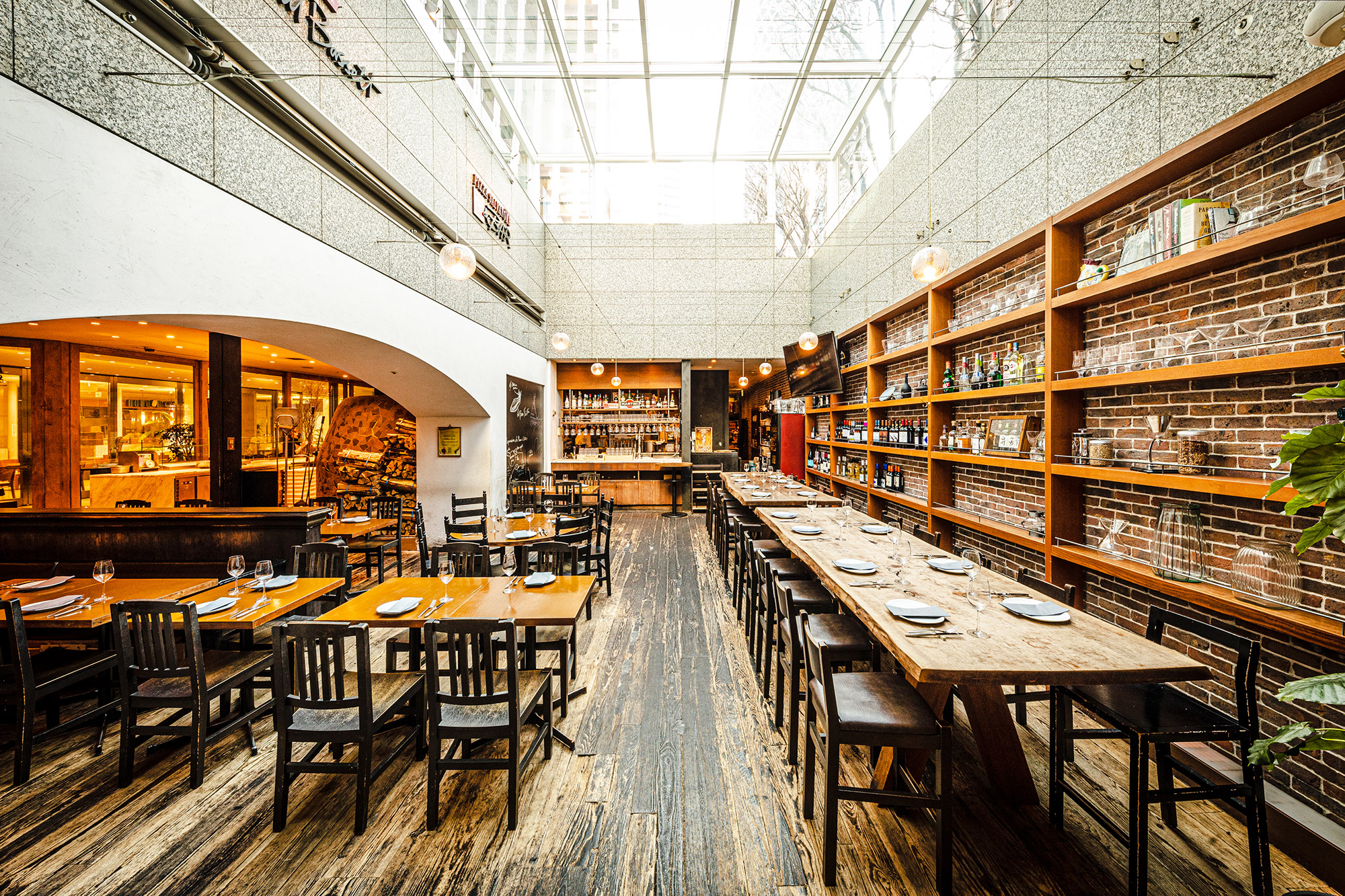 PIZZA SALVATORE CUOMO & BAR �V�h1