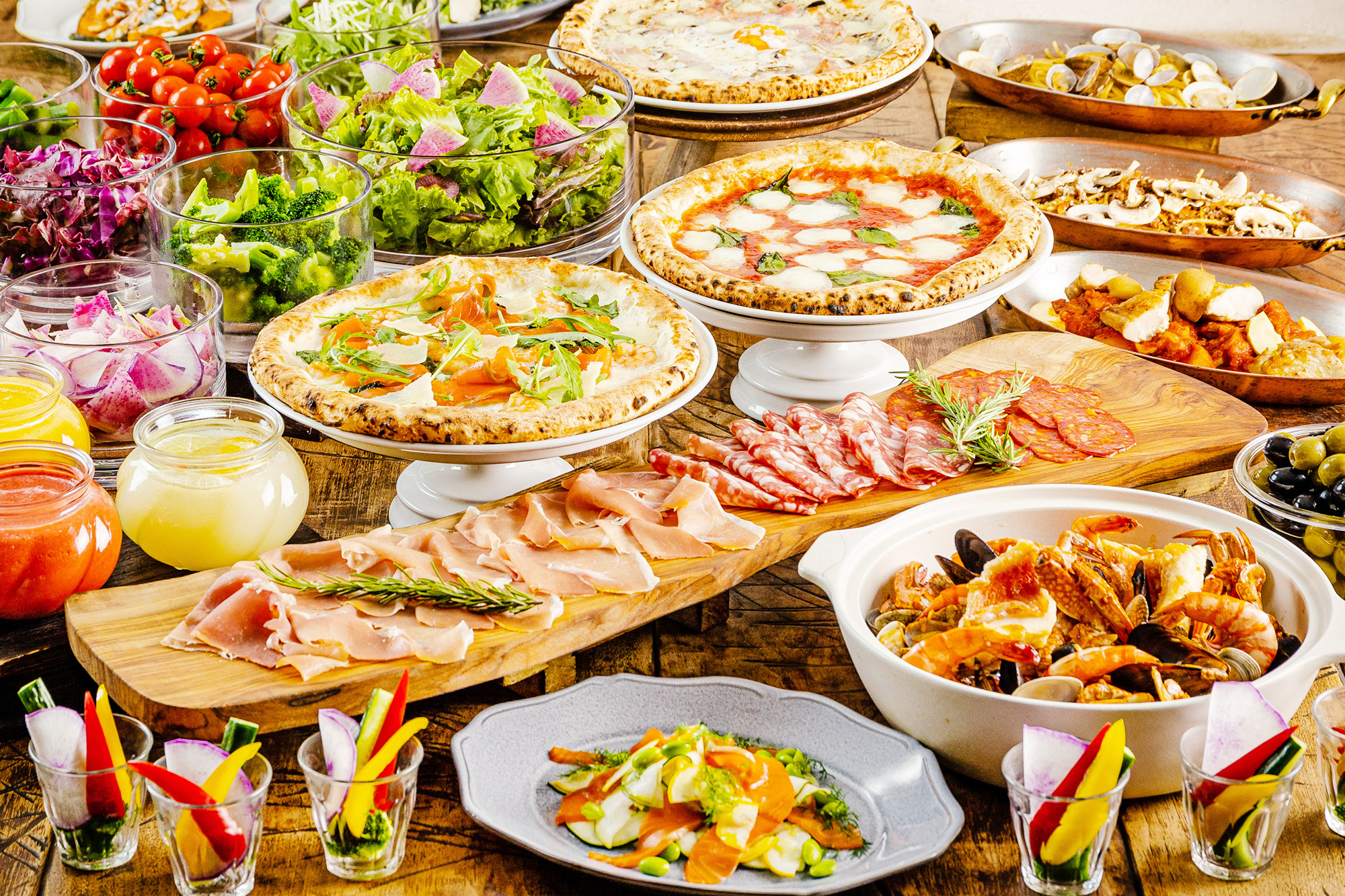 PIZZA SALVATORE CUOMO & BAR �V�h4