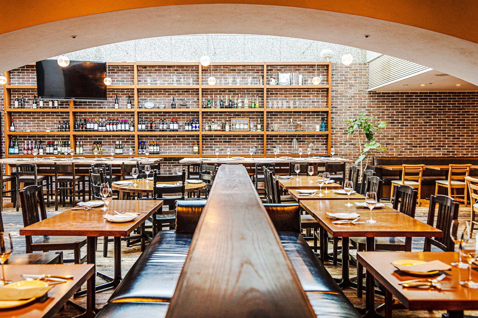 PIZZA SALVATORE CUOMO & BAR �V�h5