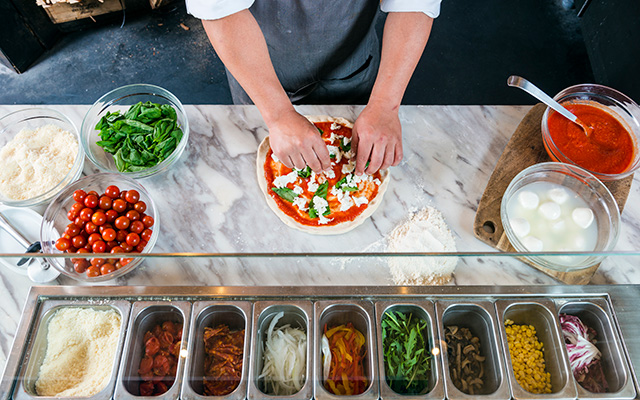 PIZZA SALVATORE CUOMO ܂