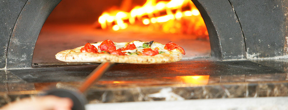 PIZZA SALVATORE CUOMO & BAR Vh